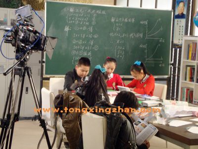 中国童星站主推儿童演员参加《好记星学习机广告》的拍摄