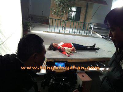 中国童星站主推儿童演员参加《中央电视台公益广告》的拍摄 