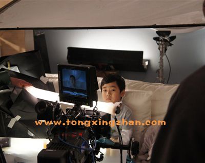 中国童星站主推儿童演员参加《吗丁啉广告》的拍摄 