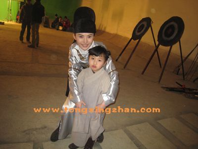 中国童星站主推儿童演员参加《河南洛阳城市宣传片》的拍摄 