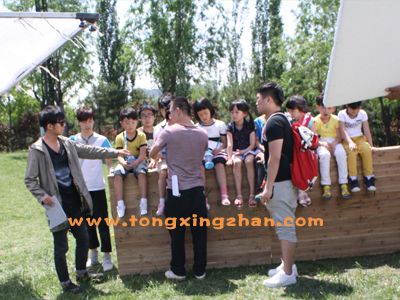 中国童星站主推儿童演员参加《环保公益广告》的拍摄 