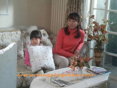 中国童星站主推儿童演员参加《早学好学习机广告》的拍摄 