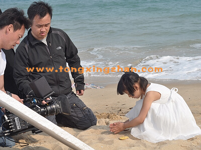 中国童星站主推儿童演员参加中央电视台《清明节宣传片》的拍摄 