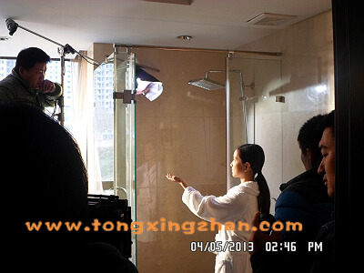 中国童星站主推儿童演员参加《比亚迪F6汽车广告》的拍摄