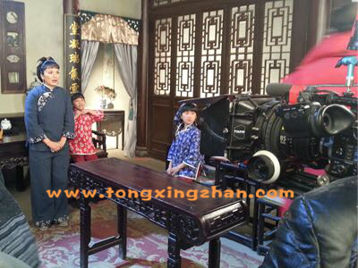 童星站学员参加年代电视剧《客家人》的拍摄